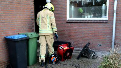 Brand slaat over op afzuigkap