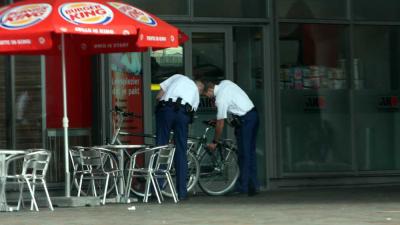 Foto van agenten bij Burger King | Archief EHF