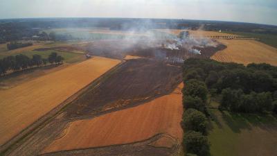 Brand op akker bij Drentse Balloo