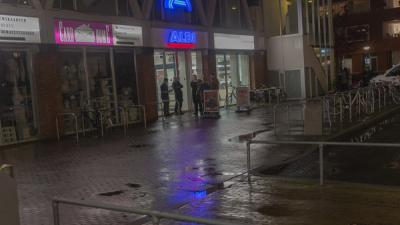 Mannen overvallen Aldi in Groningen 