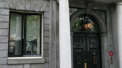 Ruiten woning burgemeester van der Laan vernield