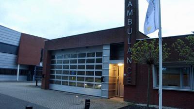 man, verwonde arm, steekpartij, ambulancepost, boxtel 