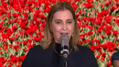  Anouk zingt 'LENTE' tijdens RTL Weerbericht