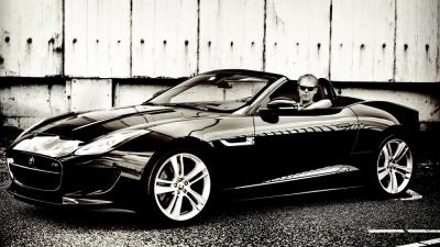 Foto van Armin van Buuren in Jaguar F-type | Jaguar