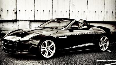 Foto van Armin van Buuren in Jaguar F-type | Jaguar