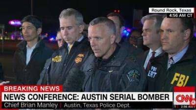 Verdachte bompakketten Texas blaast zichzelf op in de auto 