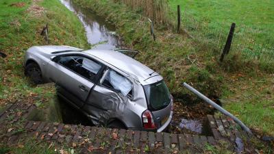 Bestuurder verlaat plaats ongeval in Gemonde