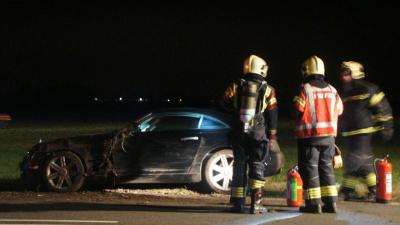 Gewonde na auto over de kop in Roswinkel