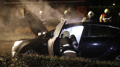 autobrand-blussen-brandweer