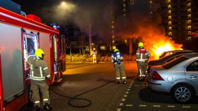 Auto Luxemburgweg Vlaardingen volledig uitgebrand