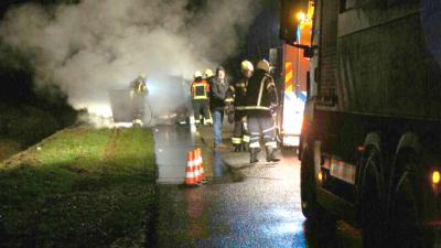 Inzittenden op tijd uit in brand gevlogen auto Erica