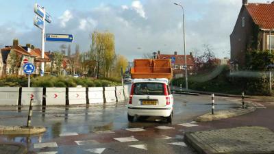 Auto van de bank