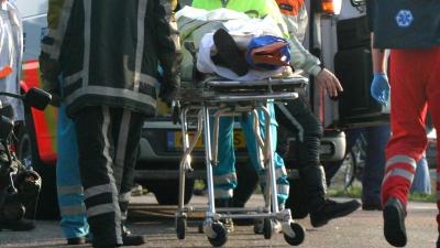Jongentje (7) ernstig gewond na verkeersongeval Oirsbeek