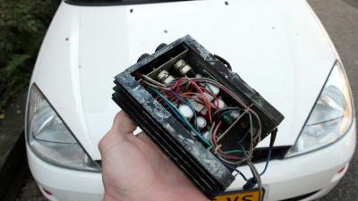 Verzekeraars willen &#039;zwarte doos&#039; in alle auto&#039;s