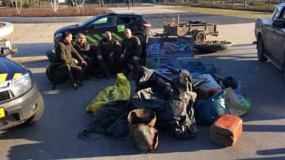 Boze boswachters dumpen dumpafval bij provinciehuis Den Bosch
