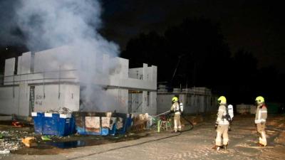  Flinke brand in container op bouwplaats