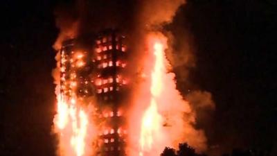 'Kortsluiting koelkast mogelijk oorzaak brand in woontoren Londen'