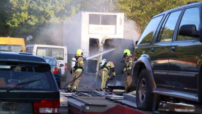 Brand in landing van bestelbus