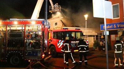 Uitslaande brand in eetcafé Veendam