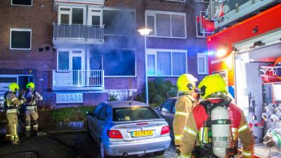 Mannen springen uit het raam bij brand in Vlaardingen