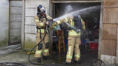 Mogelijk asbest vrijgekomen bij schuurbrand in Schiedam