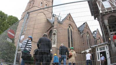 Onderzoek verwoestende brand kerk Amstelveen van start