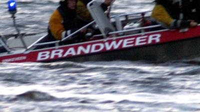 Zoekactie naar mogelijke drenkelingen na omslaan roeiboot