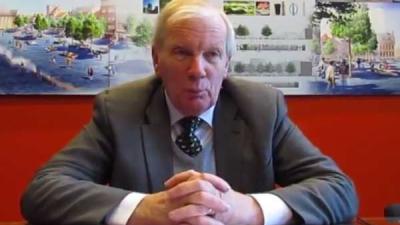 Burgemeester van Moeskroen op kerkhof vermoord 