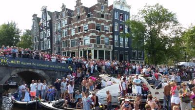 Zakkenrollers trappen tijdens Europride in 'track&trace' telefoons politie 