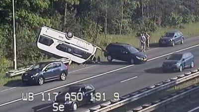 Caravan op de kop A50