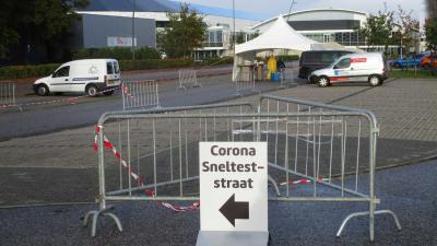 corona-sneltest-straat-Thialf