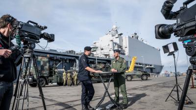 Amfibisch transportschip neemt deel aan bevrijding Noorwegen