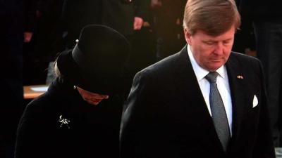 Kort schreeuwtje nog voor twee minuten stilte op de Dam