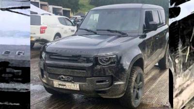 De nieuwe LandRover Defender gespot op set James Bond