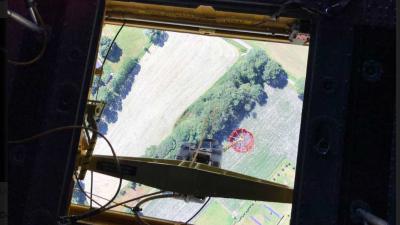 Blushelikopters defensie helpen blussen bij grote brand afval Hengelo