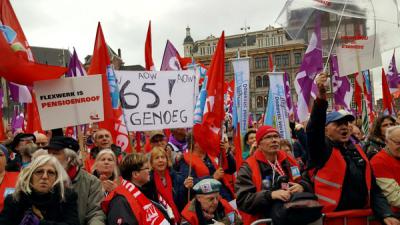 Demonstraties op de Dam voor een 'socialer Nederland'