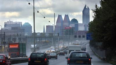 Loonsverhoging van 7 procent voor rijksambtenaren