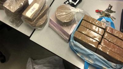 Oogst van politieactie: vuurwapen, kilo&#039;s harddrugs en 8 verdachten