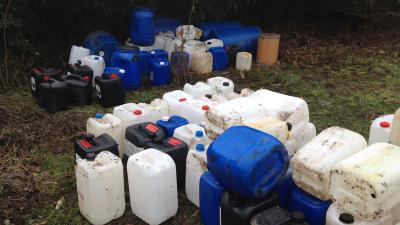 drugs, afval, vaten, chemicaliën