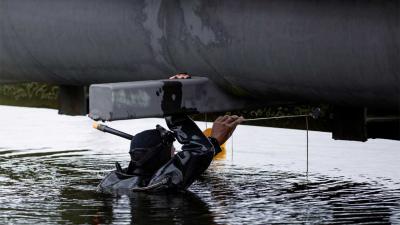 duiker-marine-onderzoek-explosieven