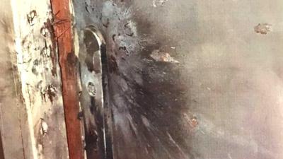 Zwaar explosief ontploft bij voordeur woning