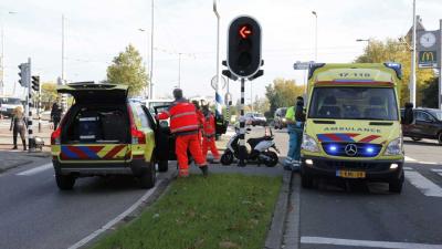 Fietser gewond na aanrijding met auto in Rotterdam
