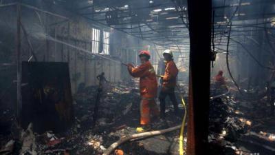Brand in voormalig VOC-pakhuis in Jakarta