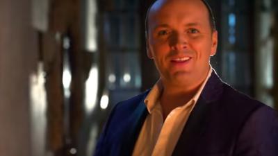 Opnieuw auto in brand gestoken volkszanger Frank van Etten