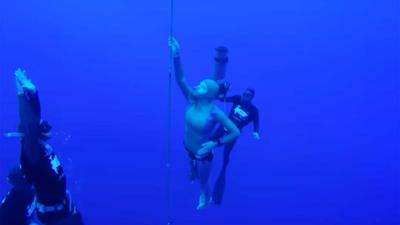Emmense Jeanine Grasmeijer verbreekt wereldrecord freediven met 92 meter