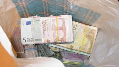 foto van geld | Kmar