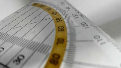 Geodriehoeken Hema met drukfout gratis omruilen