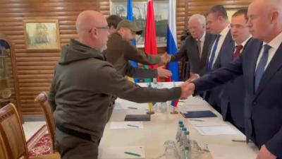 Maandag nieuwe gesprekken tussen Oekraïene en Rusland