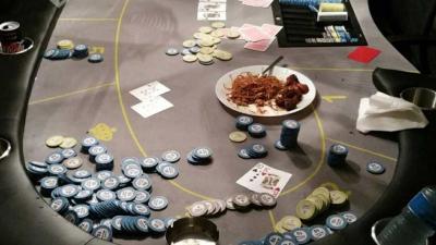 Gokspel stilgelegd en geld in beslag genomen