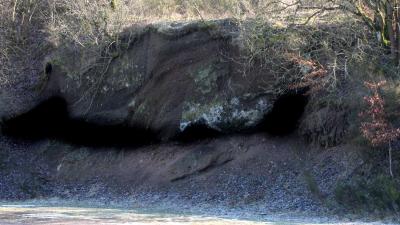 Brand in de mergelgrotten van Kanne bij Maastricht